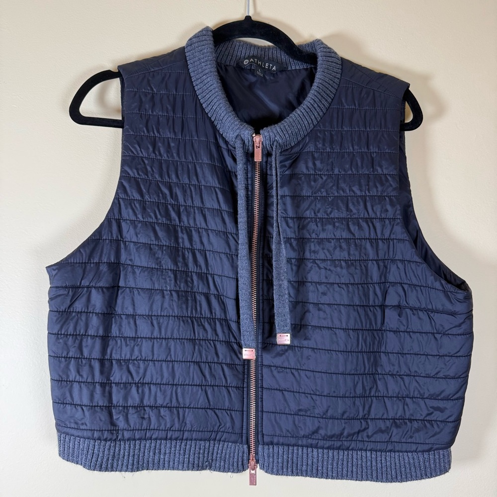 Athleta Gray Ribbed Quilted Vest Size Large